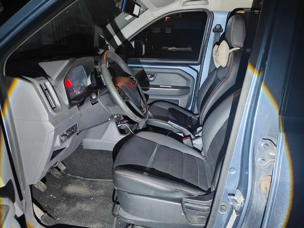 2021 WuLing ZhentTu 1.5L 99HP L4 5MT,autocango,china used car exporter,china ev exporter,chinese used car exporter,chinese used ev exporter