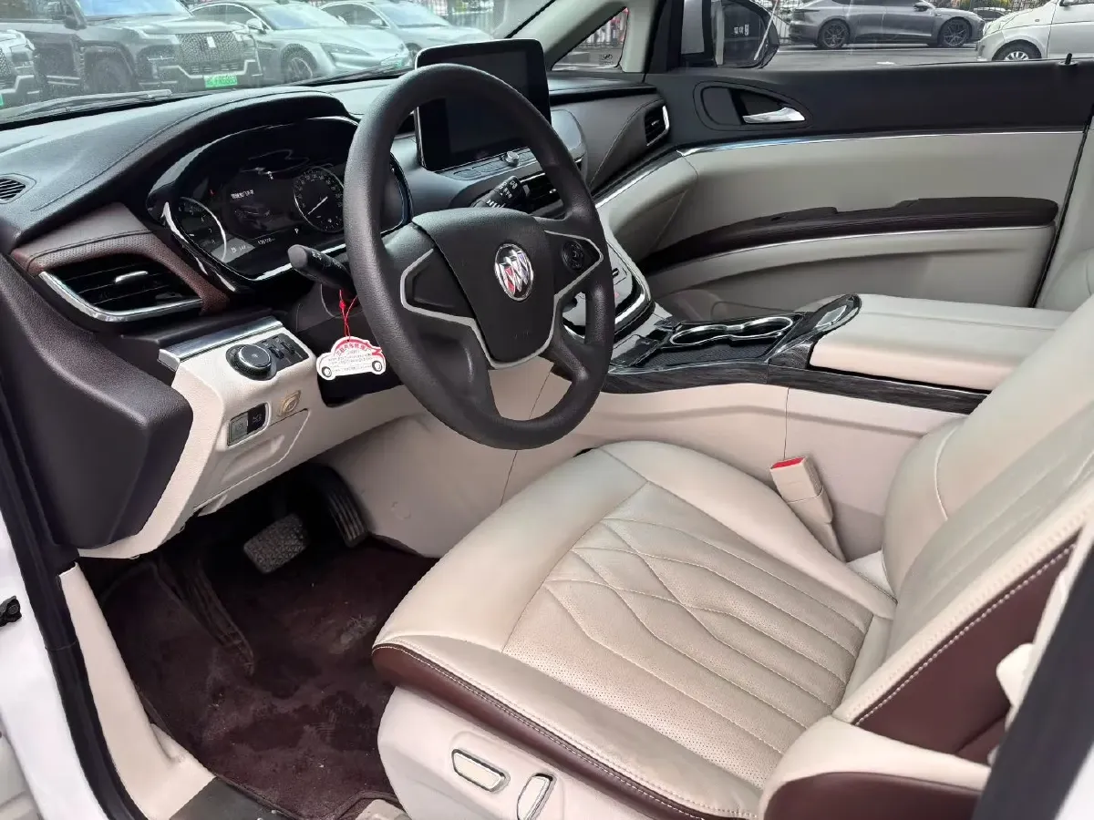 2023 Buick GL8 2.0T 237HP L4 9AT,autocango,china used car exporter,china ev exporter,chinese used car exporter,chinese used ev exporter