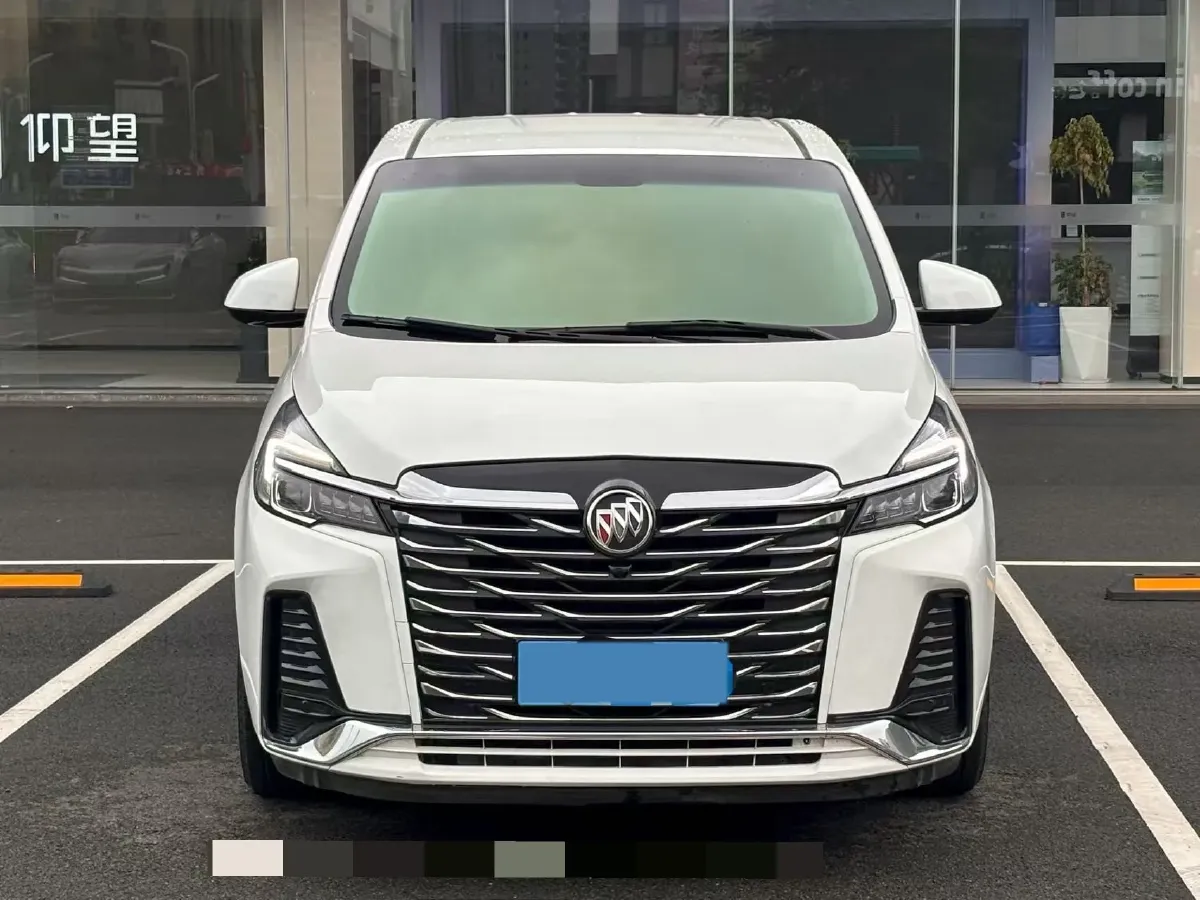 2023 Buick GL8 2.0T 237HP L4 9AT,autocango,china used car exporter,china ev exporter,chinese used car exporter,chinese used ev exporter