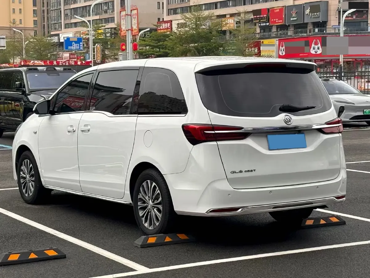 2023 Buick GL8 2.0T 237HP L4 9AT,autocango,china used car exporter,china ev exporter,chinese used car exporter,chinese used ev exporter
