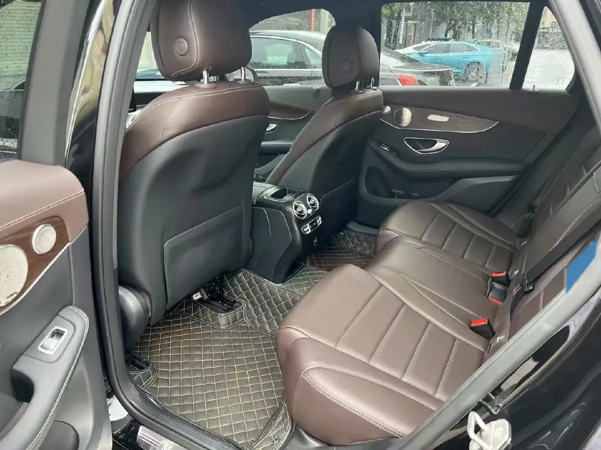 2022 Mercedes-Benz GLC Class 2.0T 258HP L4 9AT,autocango,china used car exporter,china ev exporter,chinese used car exporter,chinese used ev exporter