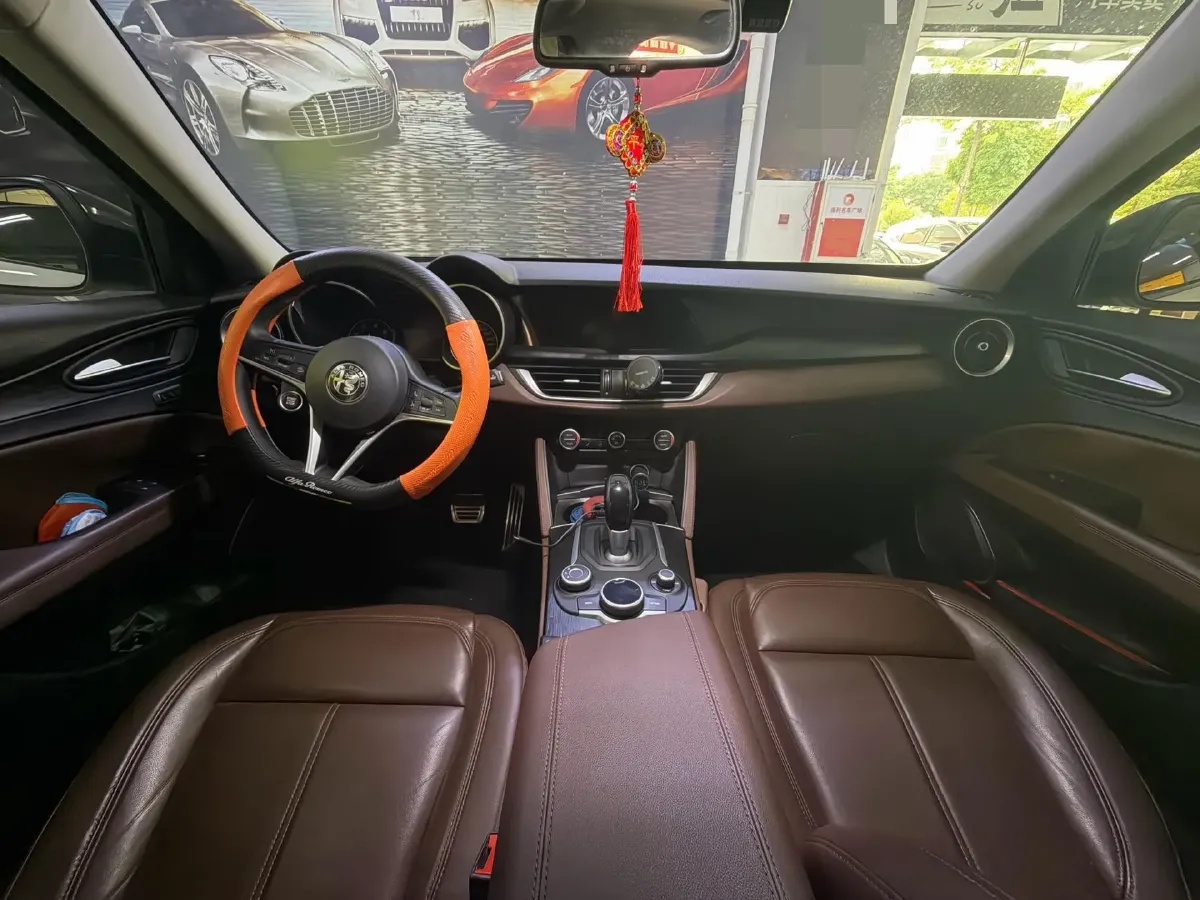 2017 Toyota Highlander 2.0T 220HP L4 6AT,autocango,china used car exporter,china ev exporter,chinese used car exporter,chinese used ev exporter