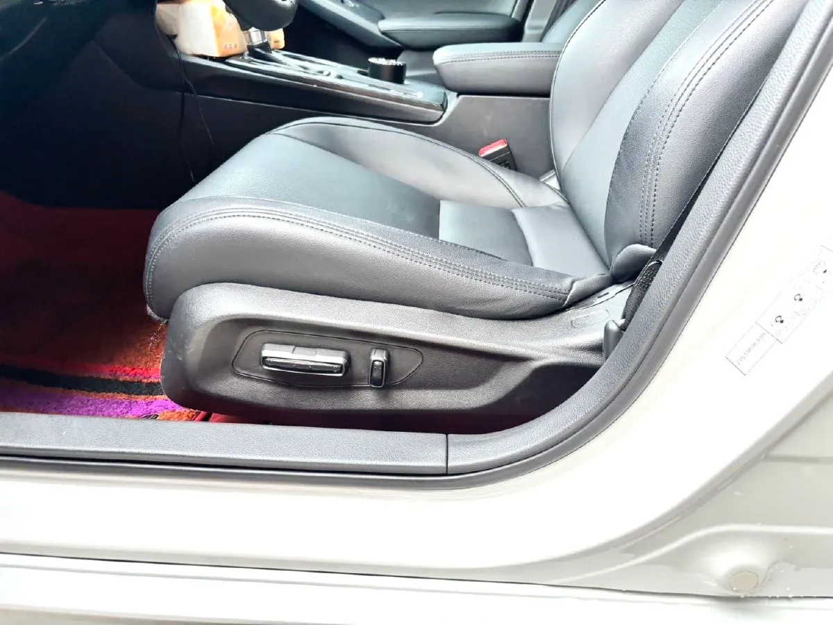 2023 Honda Civic 1.5T 182HP L4 CVT,autocango,china used car exporter,china ev exporter,chinese used car exporter,chinese used ev exporter