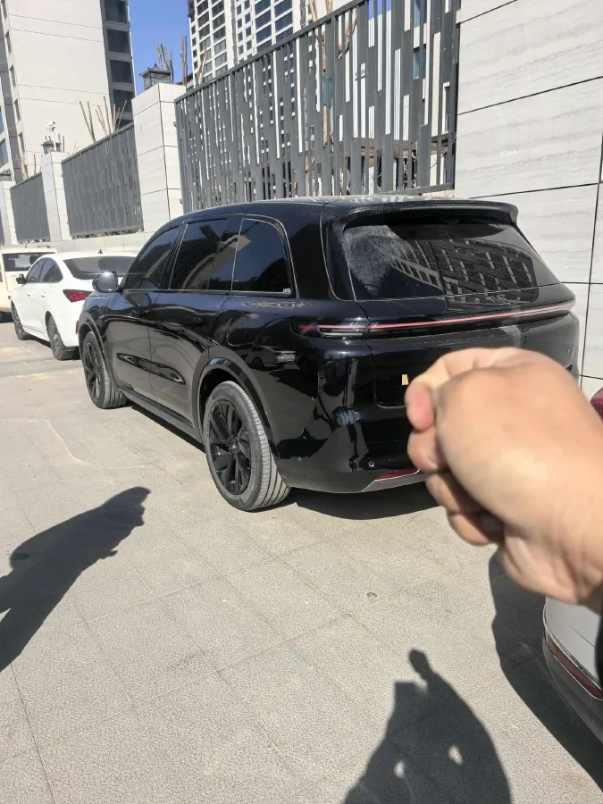 2023 Li L7 Range Extended 154HP REEV 40.9KWH,autocango,china used car exporter,china ev exporter,chinese used car exporter,chinese used ev exporter