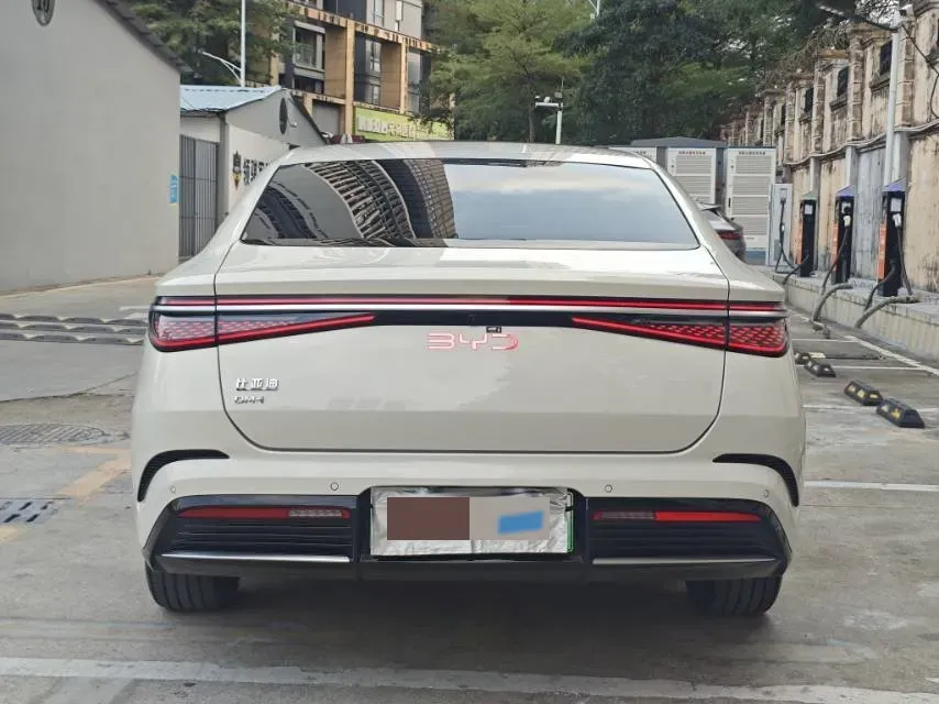 2025 BYD Seal07 DM-i 1.5L 101HP L4 E-CVT PHEV 17.6KWH,autocango,china used car exporter,china ev exporter,chinese used car exporter,chinese used ev exporter