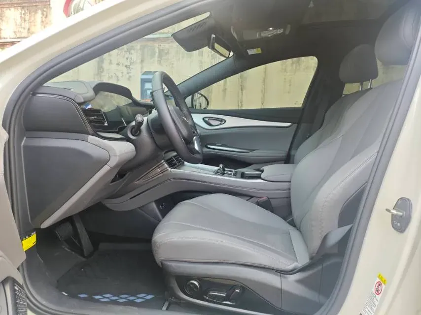 2025 BYD Seal07 DM-i 1.5L 101HP L4 E-CVT PHEV 17.6KWH,autocango,china used car exporter,china ev exporter,chinese used car exporter,chinese used ev exporter