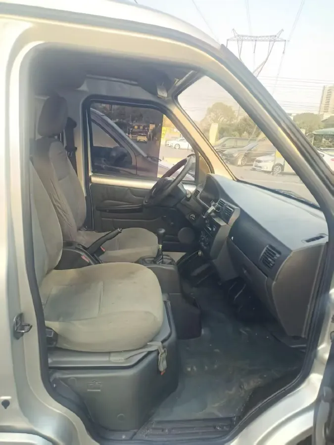 2019 ChangAn Kaicene ShenQi F30 1.5L 116HP L4 5MT,autocango,china used car exporter,china ev exporter,chinese used car exporter,chinese used ev exporter