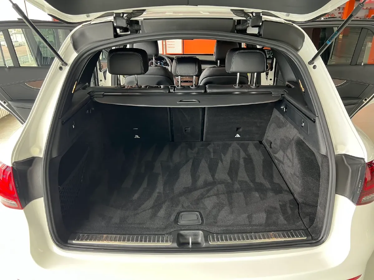 2020 Mercedes-Benz GLC Class 2.0T 258HP L4 9AT,autocango,china used car exporter,china ev exporter,chinese used car exporter,chinese used ev exporter