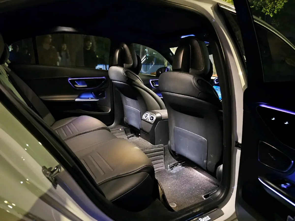 2024 Mercedes-Benz C Class 1.5T 204HP L4 9AT,autocango,china used car exporter,china ev exporter,chinese used car exporter,chinese used ev exporter