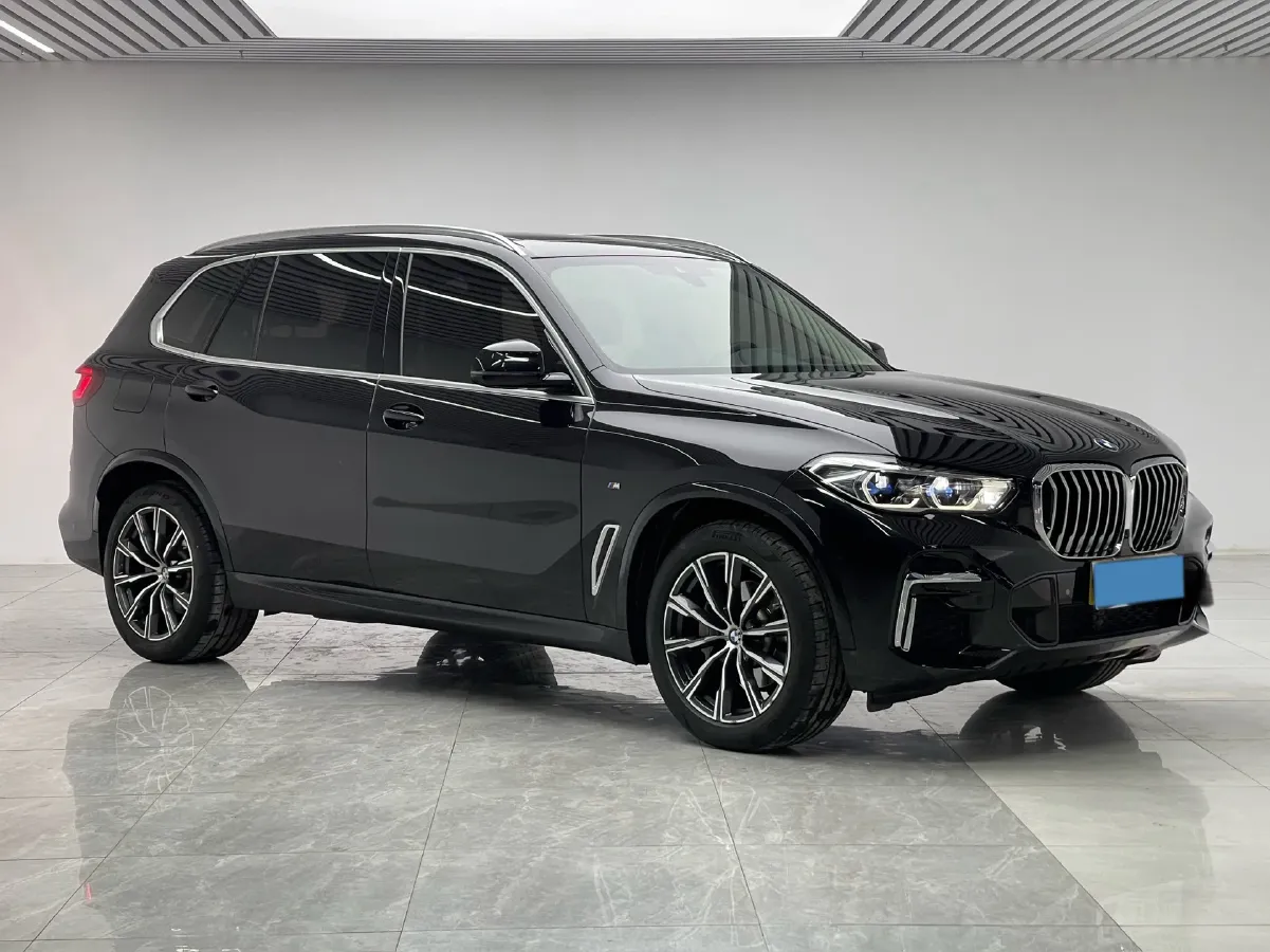 2022 BMW X5 2.0T 245HP L4 8AT,autocango,china used car exporter,china ev exporter,chinese used car exporter,chinese used ev exporter