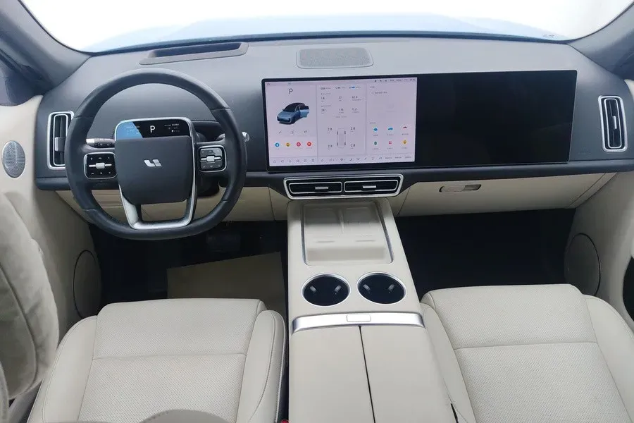 2024 Li L8 Range Extended 154HP REEV 52.3KWH,autocango,china used car exporter,china ev exporter,chinese used car exporter,chinese used ev exporter