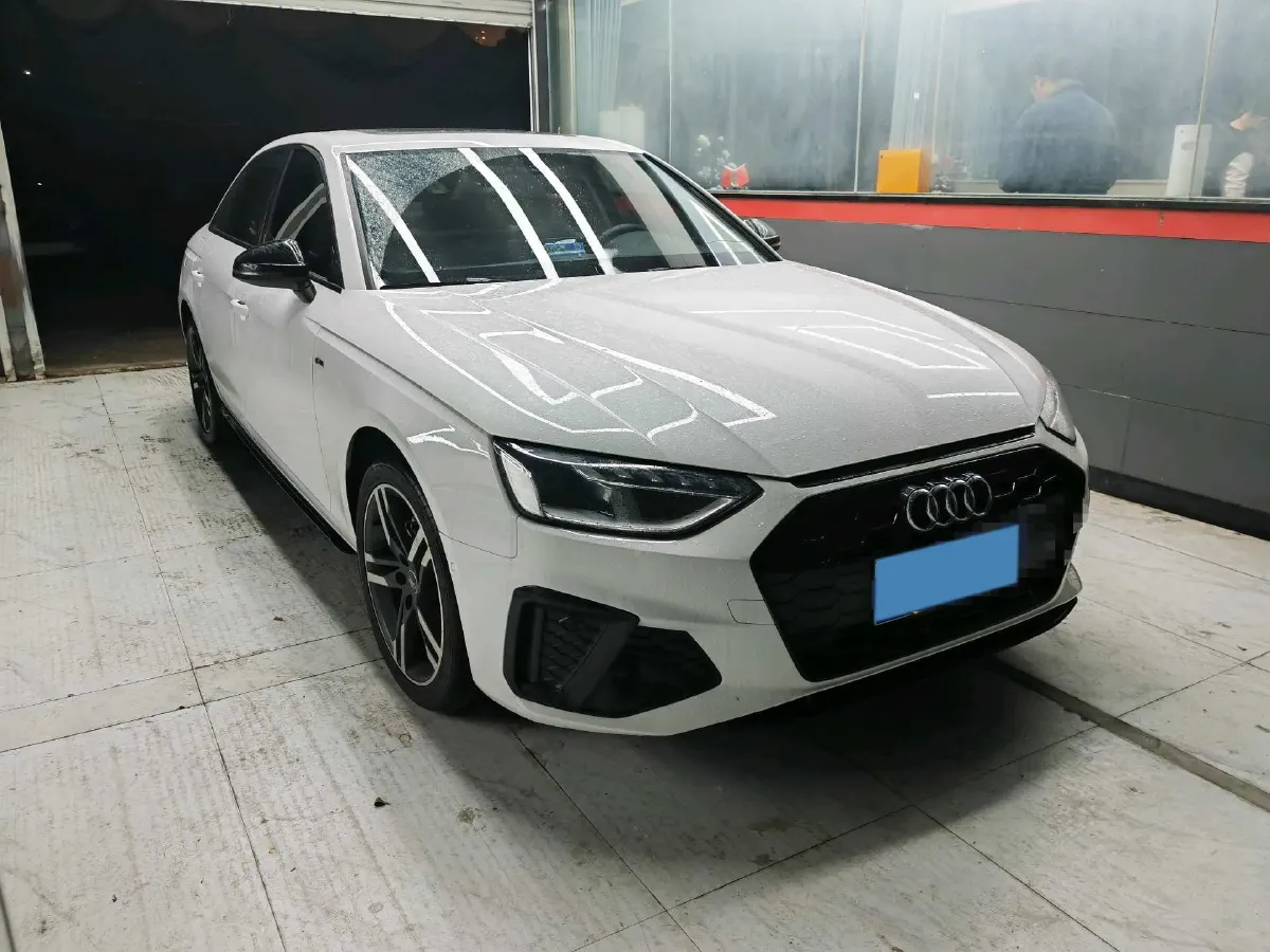 2023 Audi A4L 2.0T 190HP L4 7DCT,autocango,china used car exporter,china ev exporter,chinese used car exporter,chinese used ev exporter