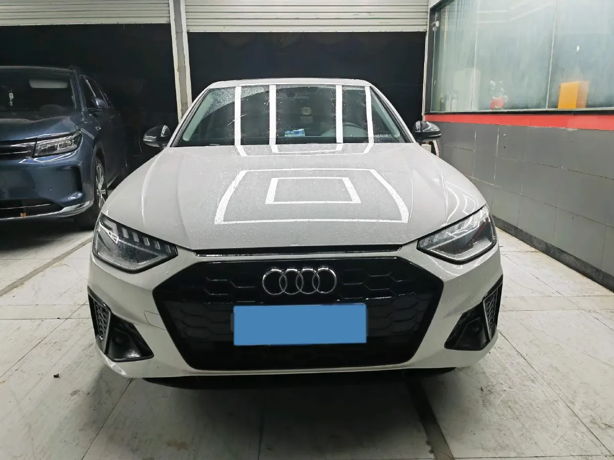 2023 Audi A4L 2.0T 190HP L4 7DCT,autocango,china used car exporter,china ev exporter,chinese used car exporter,chinese used ev exporter