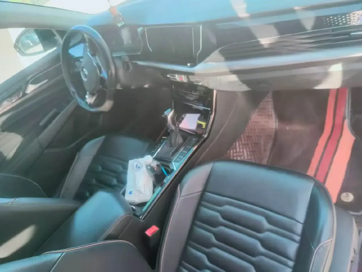 2021 Volkswagen Passat 2.0T 186HP L4 7DCT,autocango,china used car exporter,china ev exporter,chinese used car exporter,chinese used ev exporter