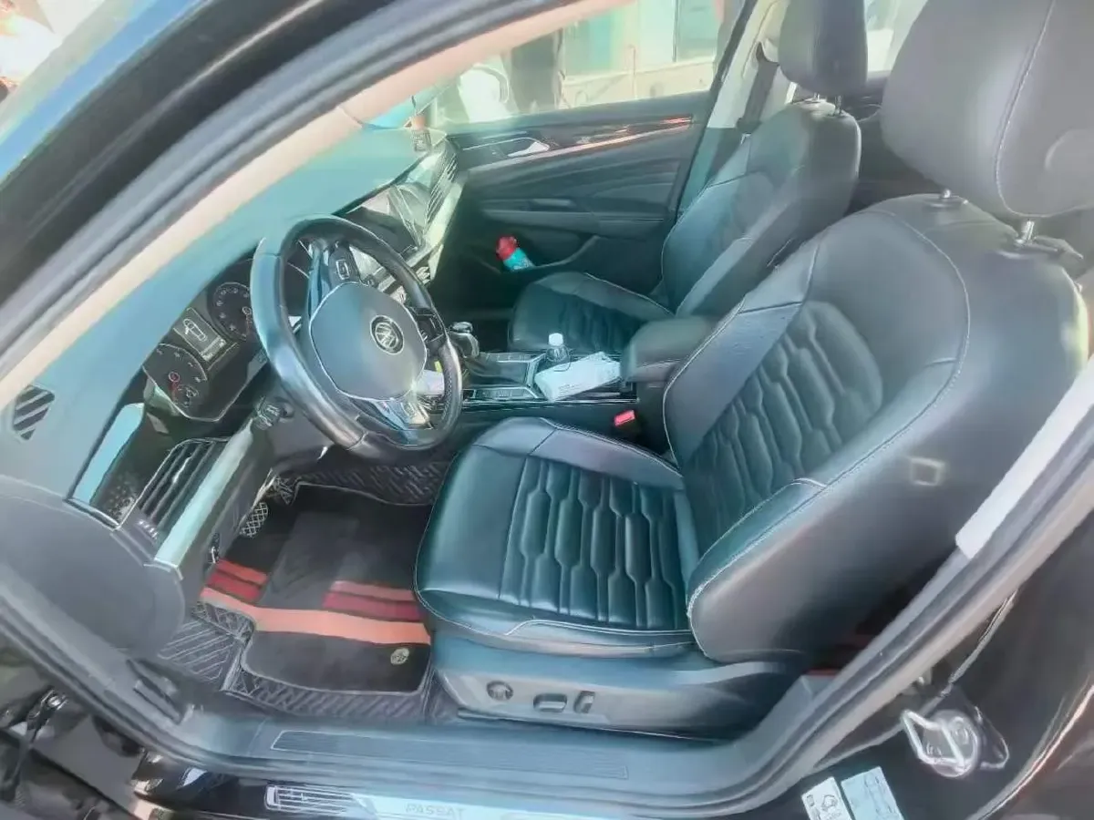 2021 Volkswagen Passat 2.0T 186HP L4 7DCT,autocango,china used car exporter,china ev exporter,chinese used car exporter,chinese used ev exporter