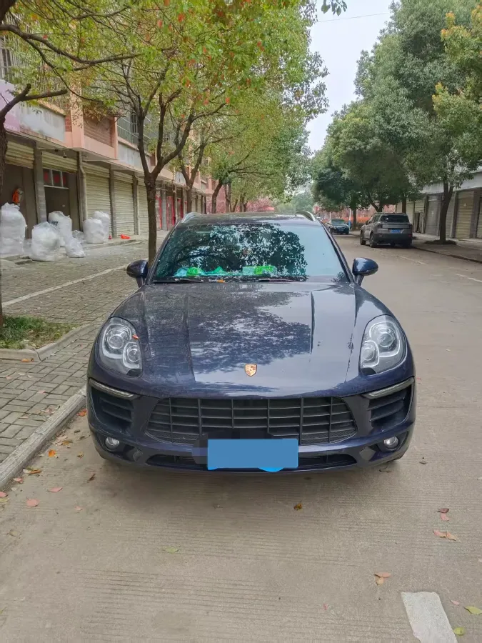 2017 Porsche Macan 2.0T 252HP L4 7DCT,autocango,china used car exporter,china ev exporter,chinese used car exporter,chinese used ev exporter