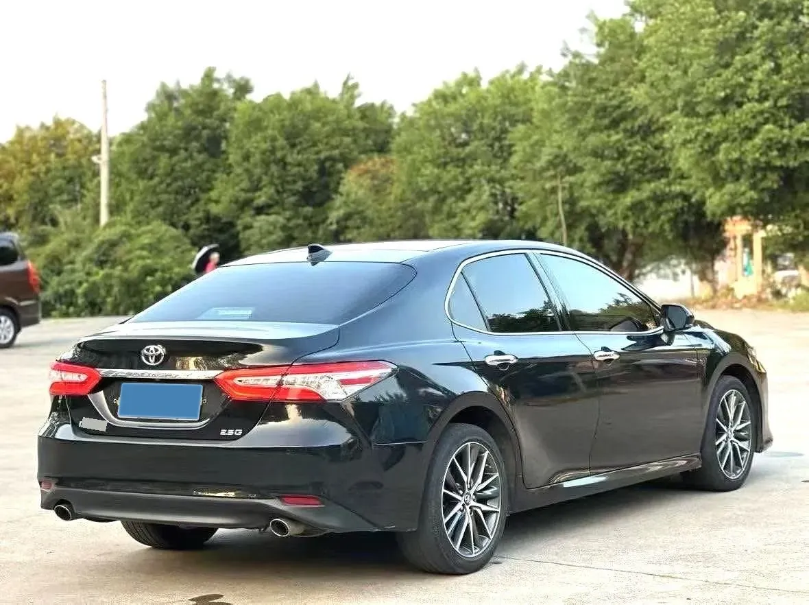 2021 Toyota Camry 2.5L 209HP L4 8AT,autocango,china used car exporter,china ev exporter,chinese used car exporter,chinese used ev exporter