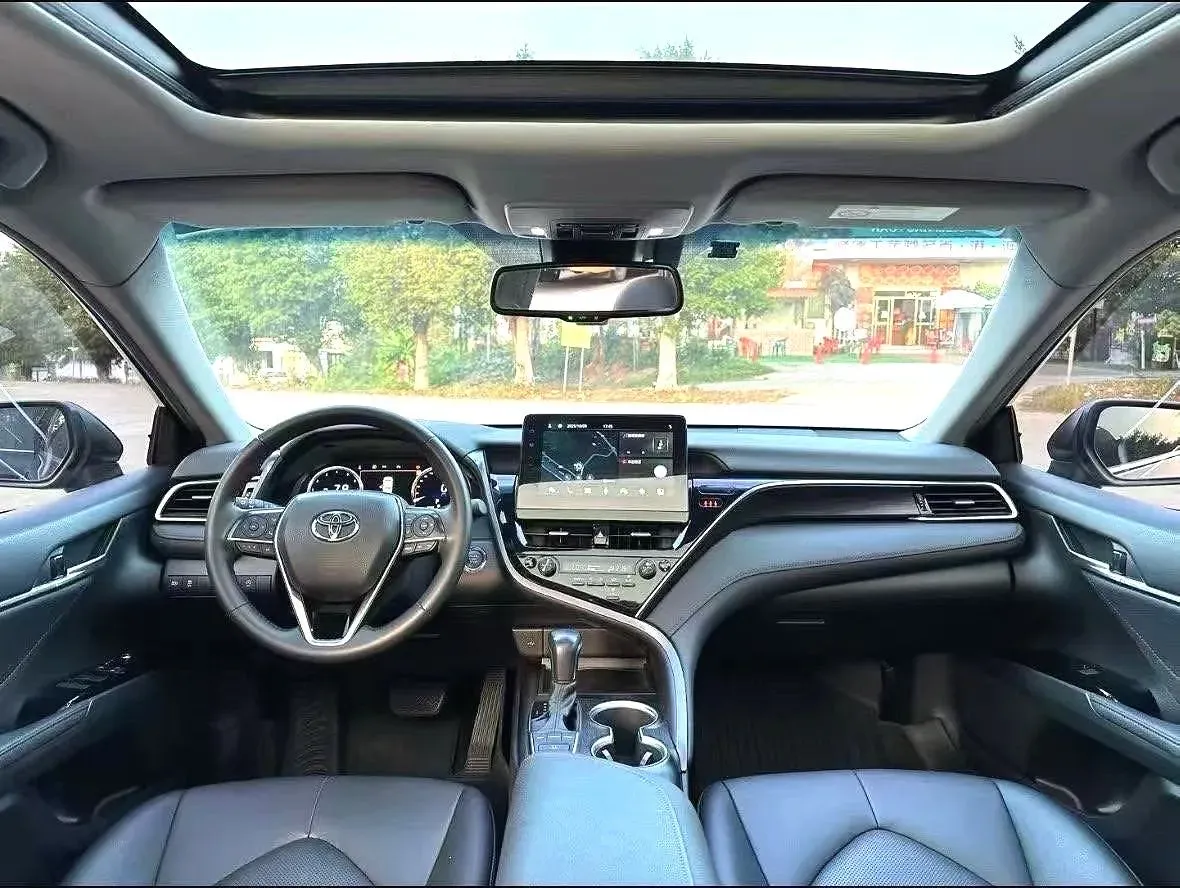 2021 Toyota Camry 2.5L 209HP L4 8AT,autocango,china used car exporter,china ev exporter,chinese used car exporter,chinese used ev exporter