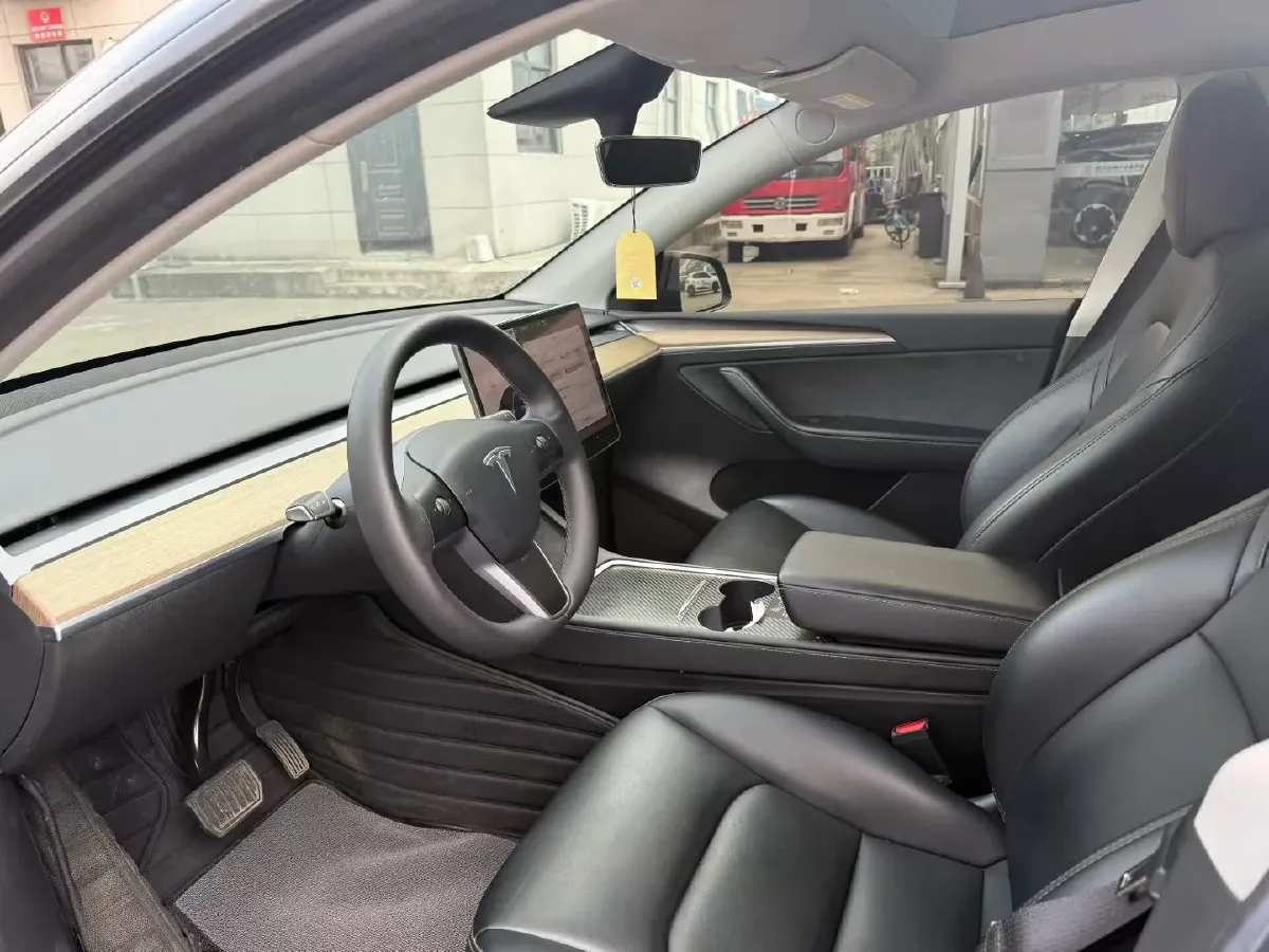 2022 Tesla Model Y BEV 60KWH,autocango,china used car exporter,china ev exporter,chinese used car exporter,chinese used ev exporter