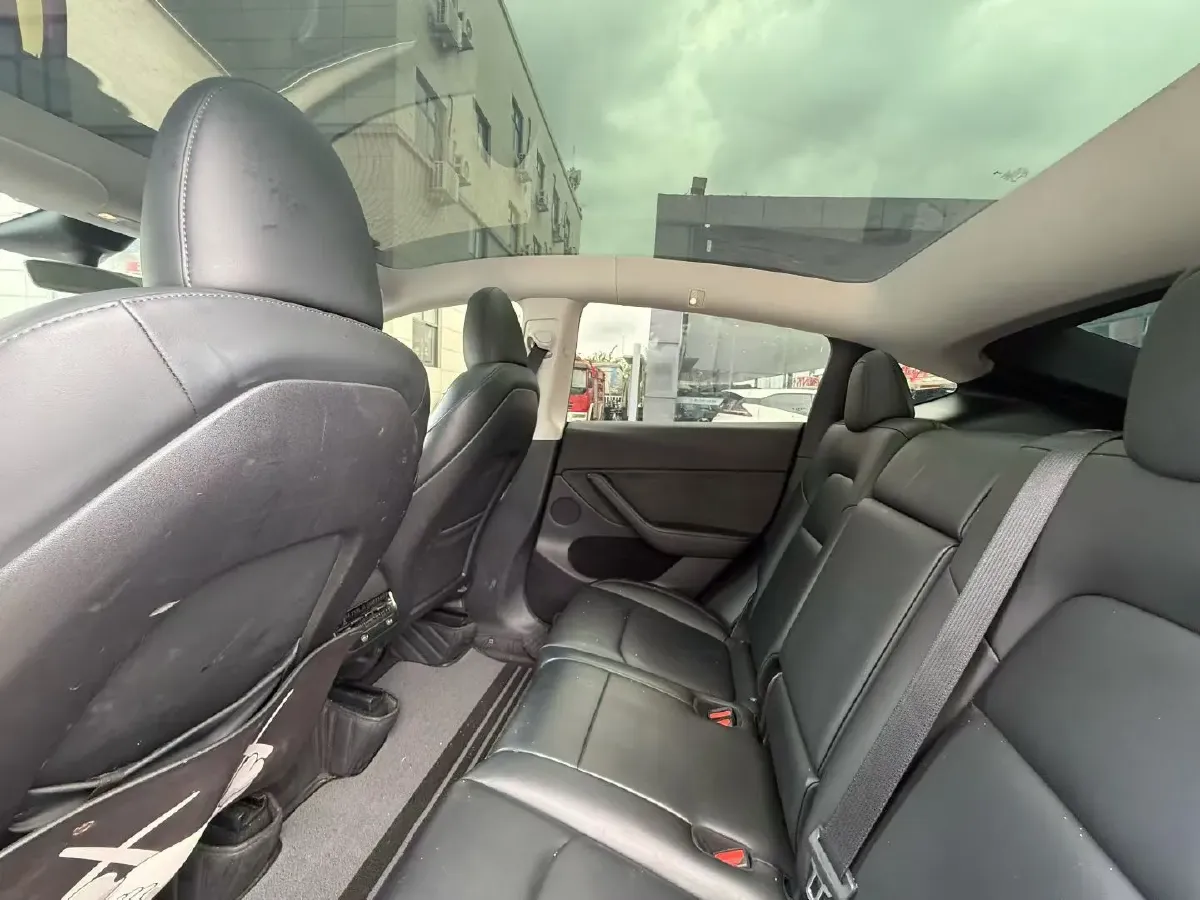 2022 Tesla Model Y BEV 60KWH,autocango,china used car exporter,china ev exporter,chinese used car exporter,chinese used ev exporter