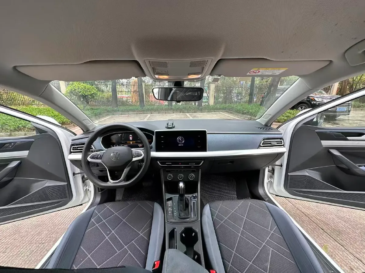 2023 Volkswagen Lavida 1.5L 113HP L4 6AT,autocango,china used car exporter,china ev exporter,chinese used car exporter,chinese used ev exporter