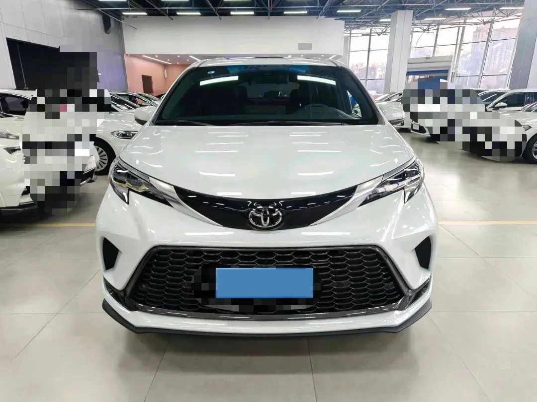 2024 Toyota Granvia 2.5L 189HP L4 E-CVT Hybrid,autocango,china used car exporter,china ev exporter,chinese used car exporter,chinese used ev exporter