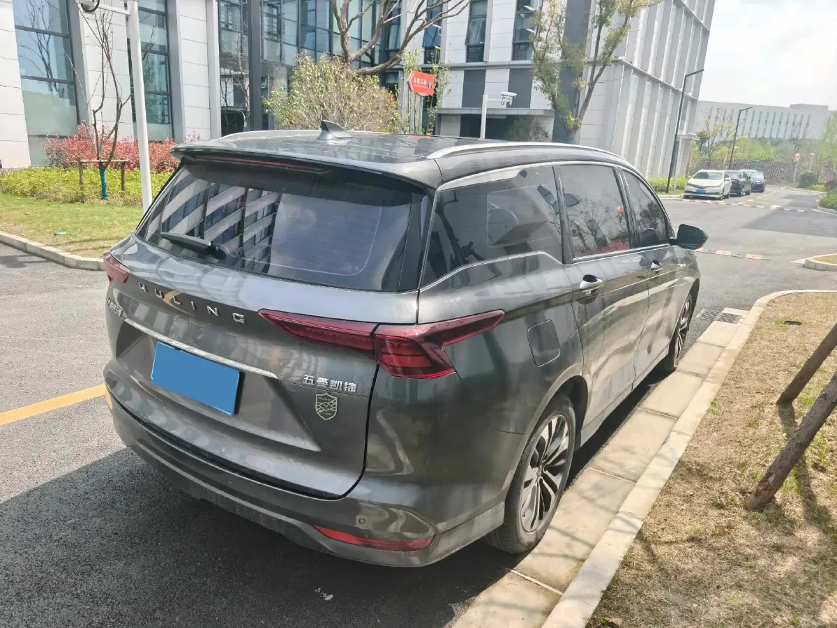 2020 WuLing KaiJie 1.5T 147HP L4 CVT,autocango,china used car exporter,china ev exporter,chinese used car exporter,chinese used ev exporter