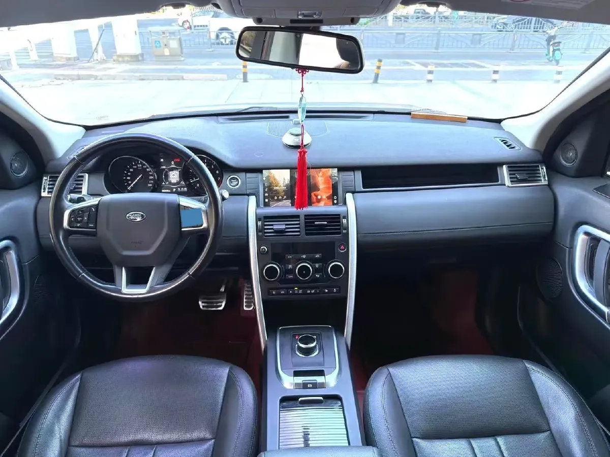 2018 Land Rover Discovery Sport 2.0T 241HP L4 9AT,autocango,china used car exporter,china ev exporter,chinese used car exporter,chinese used ev exporter