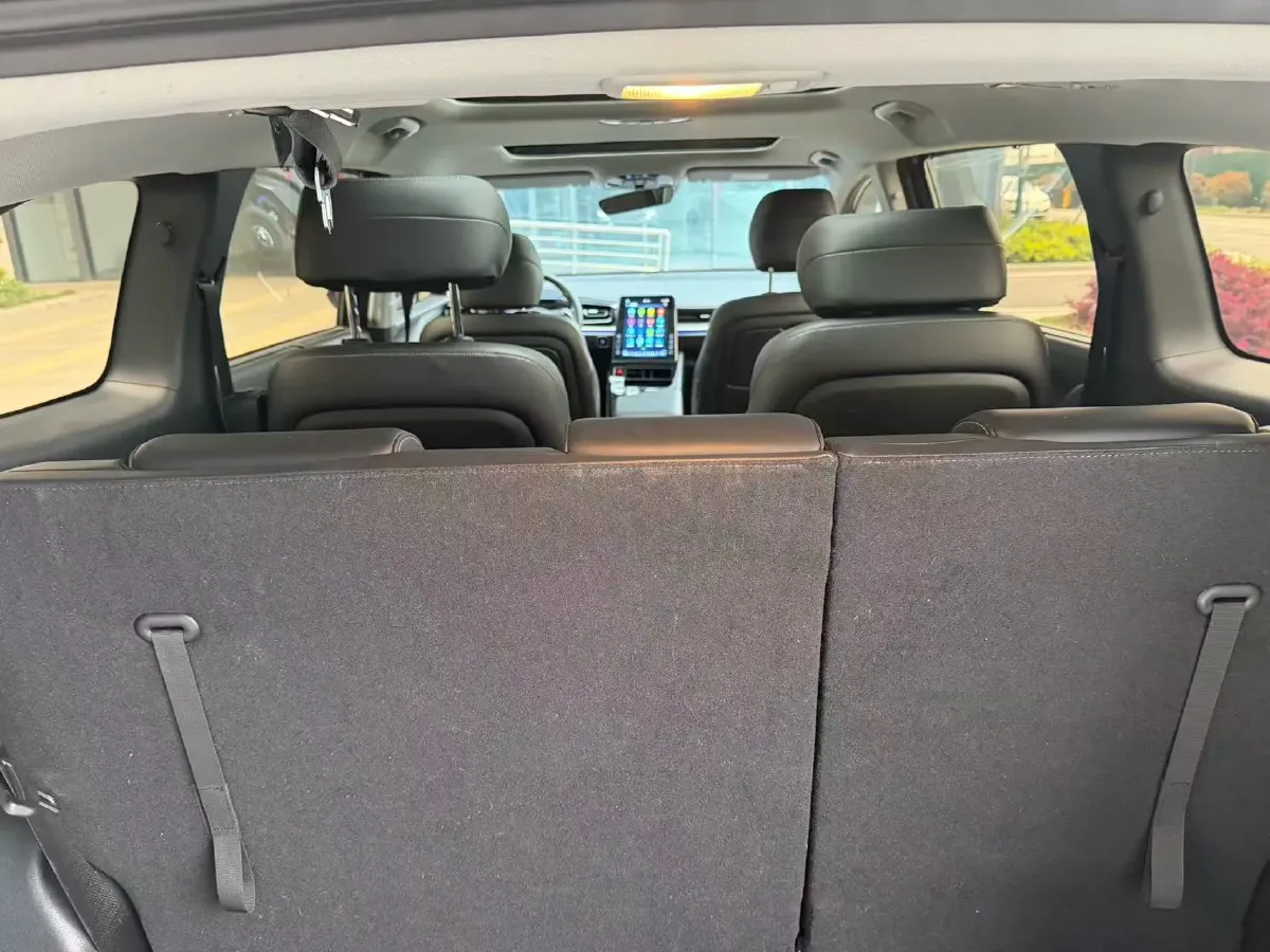 2021 Hyundai Custo 2.0T 236HP L4 8AT,autocango,china used car exporter,china ev exporter,chinese used car exporter,chinese used ev exporter