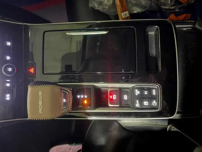 2020 Roewe i6 MAX 1.5T 173HP L4 7DCT,autocango,china used car exporter,china ev exporter,chinese used car exporter,chinese used ev exporter