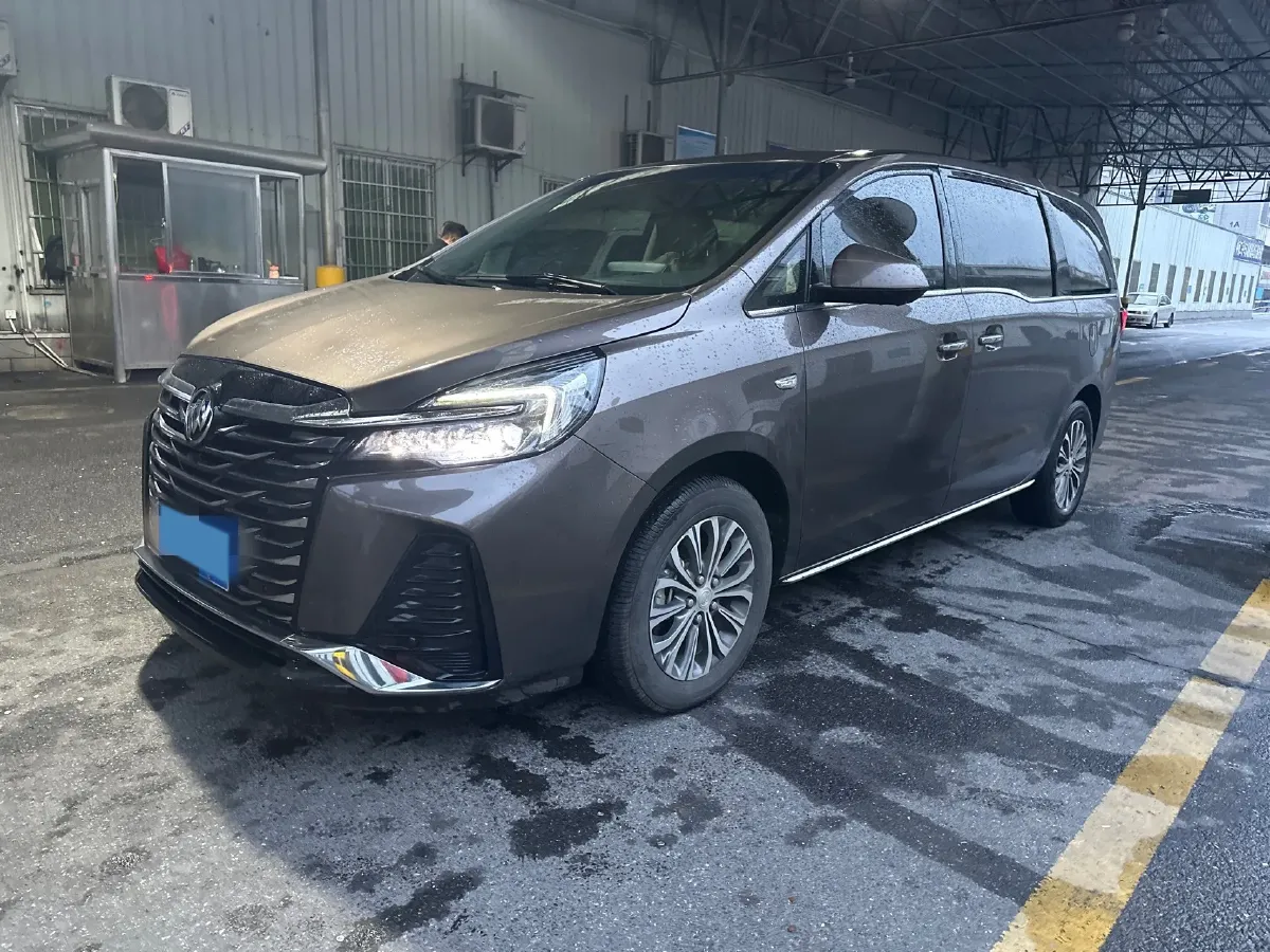 2023 Buick GL8 2.0T 237HP L4 9AT,autocango,china used car exporter,china ev exporter,chinese used car exporter,chinese used ev exporter