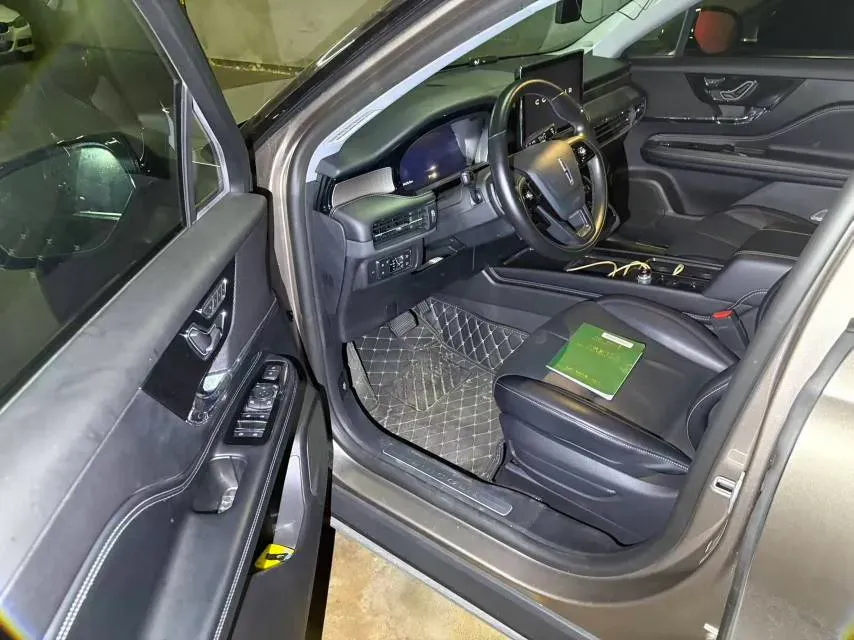 2021 Lincoln Corsair 2.0T 245HP L4 8AT,autocango,china used car exporter,china ev exporter,chinese used car exporter,chinese used ev exporter