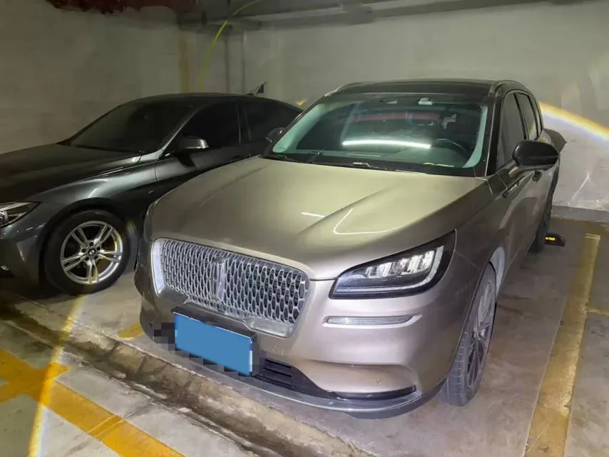 2021 Lincoln Corsair 2.0T 245HP L4 8AT,autocango,china used car exporter,china ev exporter,chinese used car exporter,chinese used ev exporter