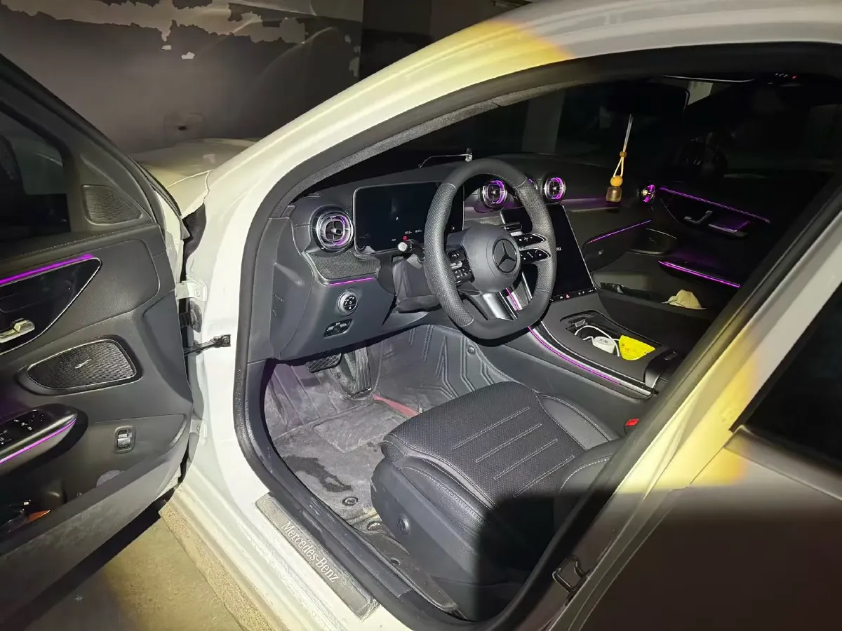 2025 Mercedes-Benz C Class 1.5T 204HP L4 9AT,autocango,china used car exporter,china ev exporter,chinese used car exporter,chinese used ev exporter