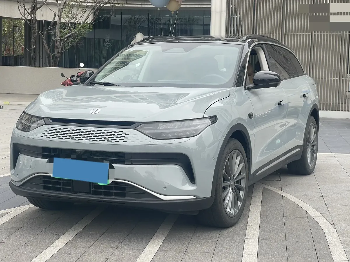 2024 Leapmotor C11 1.5L 95HP L4 REEV 43.74KWH,autocango,china used car exporter,china ev exporter,chinese used car exporter,chinese used ev exporter