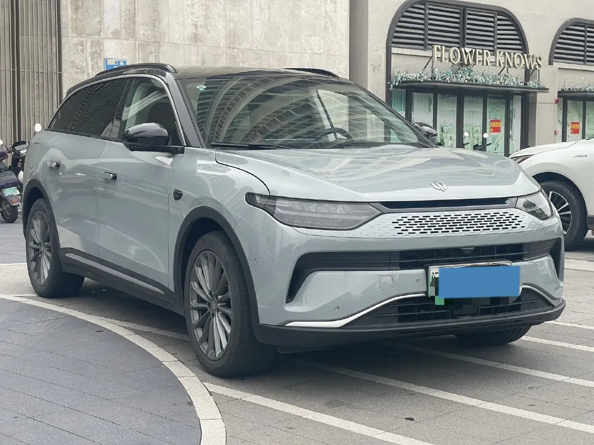 2024 Leapmotor C11 1.5L 95HP L4 REEV 43.74KWH,autocango,china used car exporter,china ev exporter,chinese used car exporter,chinese used ev exporter