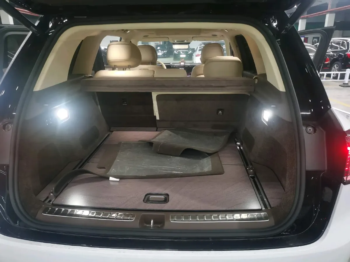 2025 AITO AITO M9 REEV 160HP REEV 52KWH,autocango,china used car exporter,china ev exporter,chinese used car exporter,chinese used ev exporter