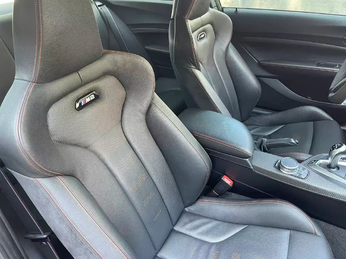 2020 BMW M2 3.0T 410HP L6 7DCT,autocango,china used car exporter,china ev exporter,chinese used car exporter,chinese used ev exporter