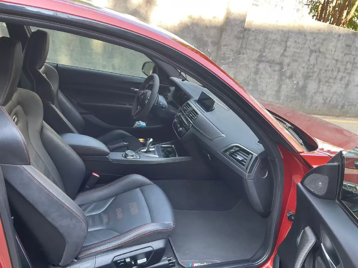 2020 BMW M2 3.0T 410HP L6 7DCT,autocango,china used car exporter,china ev exporter,chinese used car exporter,chinese used ev exporter