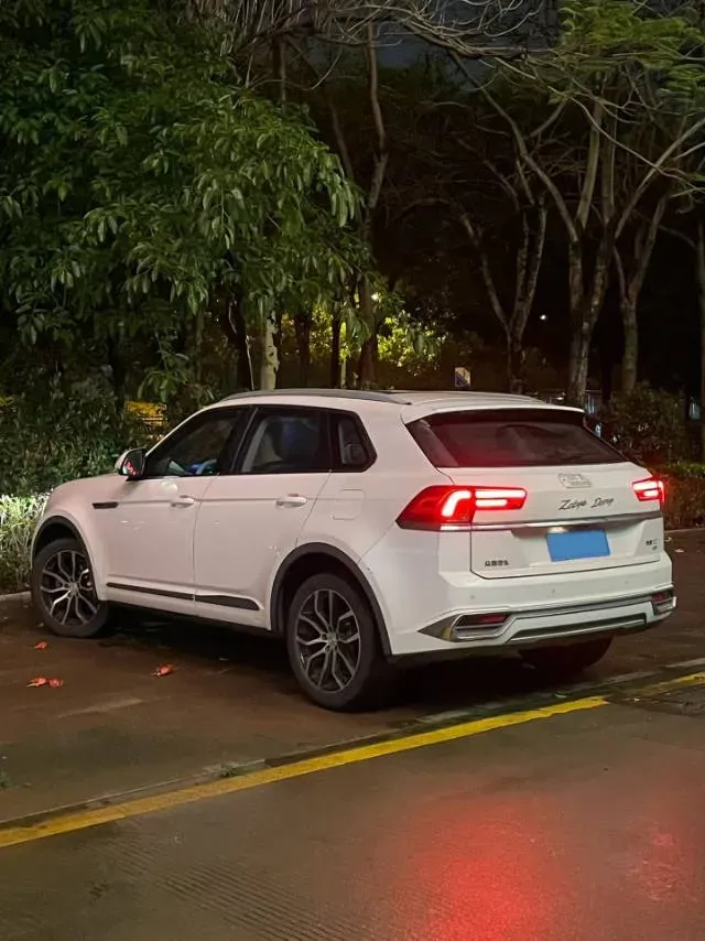 2017 Zotye Damy X7 2.0T 190HP L4 6DCT,autocango,china used car exporter,china ev exporter,chinese used car exporter,chinese used ev exporter