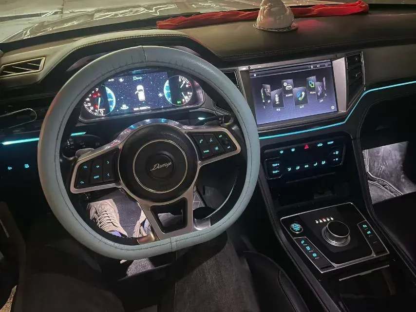 2017 Zotye Damy X7 2.0T 190HP L4 6DCT,autocango,china used car exporter,china ev exporter,chinese used car exporter,chinese used ev exporter