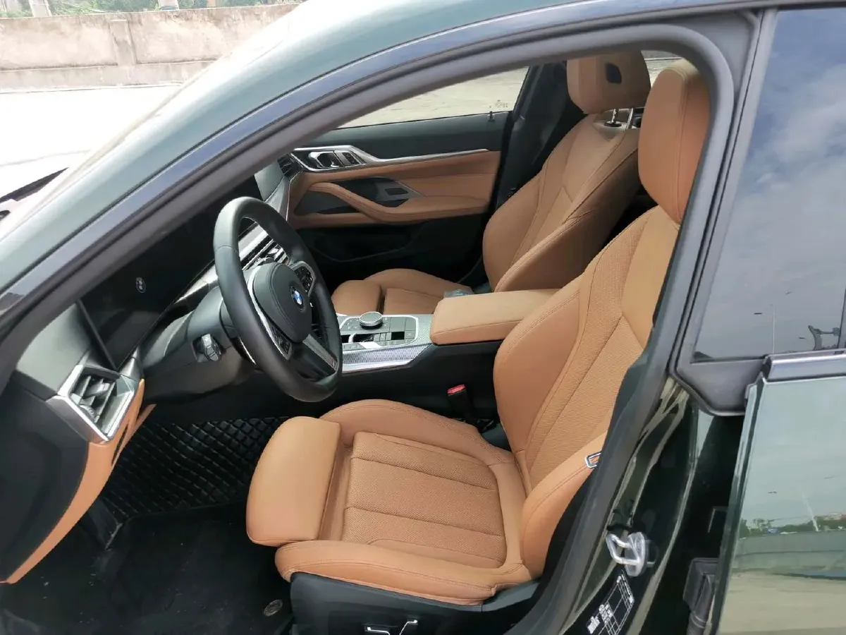 2022 BMW 8 Series 3.0T 333HP L6 8AT,autocango,china used car exporter,china ev exporter,chinese used car exporter,chinese used ev exporter