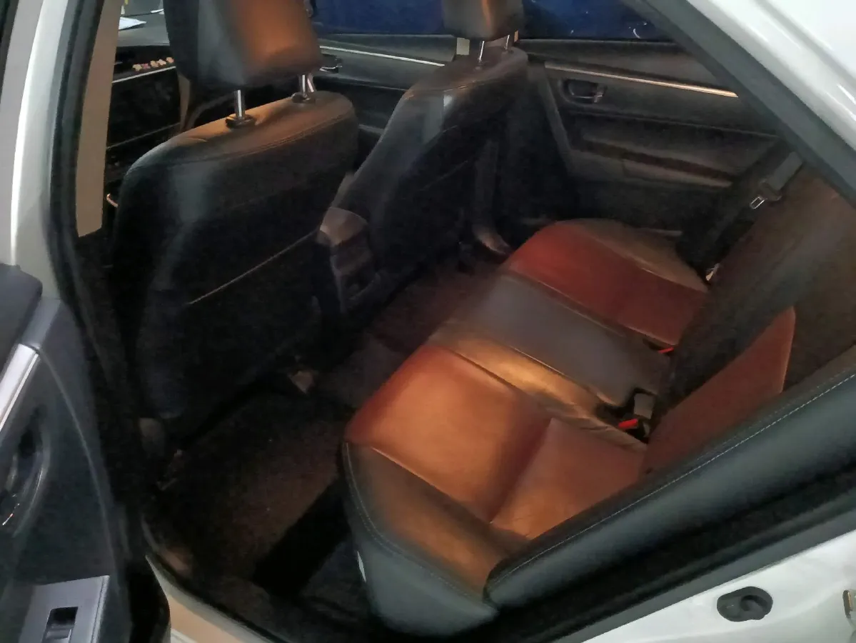 2017 Ford Focus 1.5T 181HP L4 6AT,autocango,china used car exporter,china ev exporter,chinese used car exporter,chinese used ev exporter