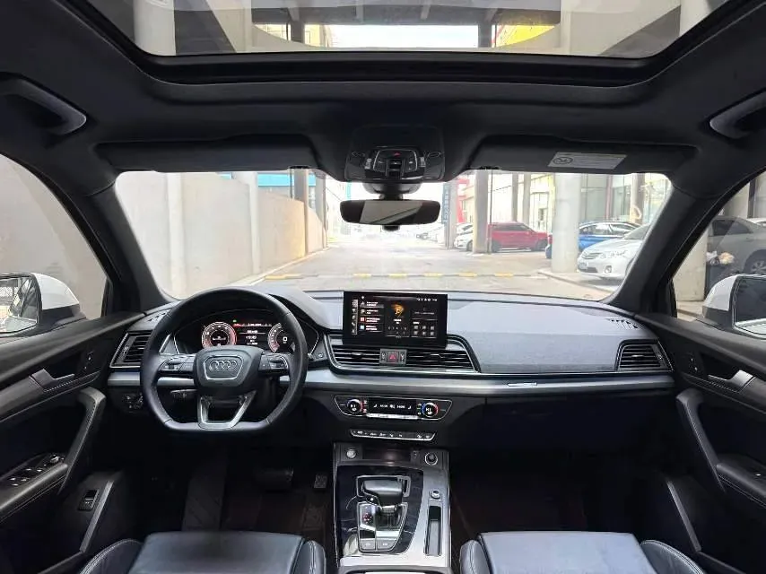 2021 Audi Q5L Sportback 2.0T 190HP L4 7DCT,autocango,china used car exporter,china ev exporter,chinese used car exporter,chinese used ev exporter