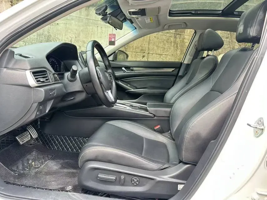 2022 Honda Accord 1.5T 194HP L4 CVT,autocango,china used car exporter,china ev exporter,chinese used car exporter,chinese used ev exporter