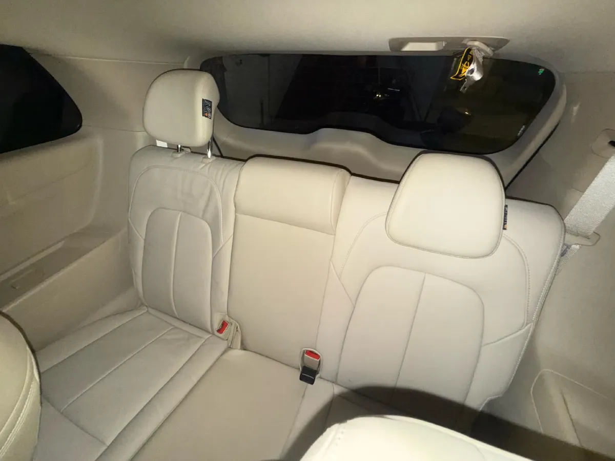 2022 Buick GL8 2.0T 237HP L4 9AT,autocango,china used car exporter,china ev exporter,chinese used car exporter,chinese used ev exporter