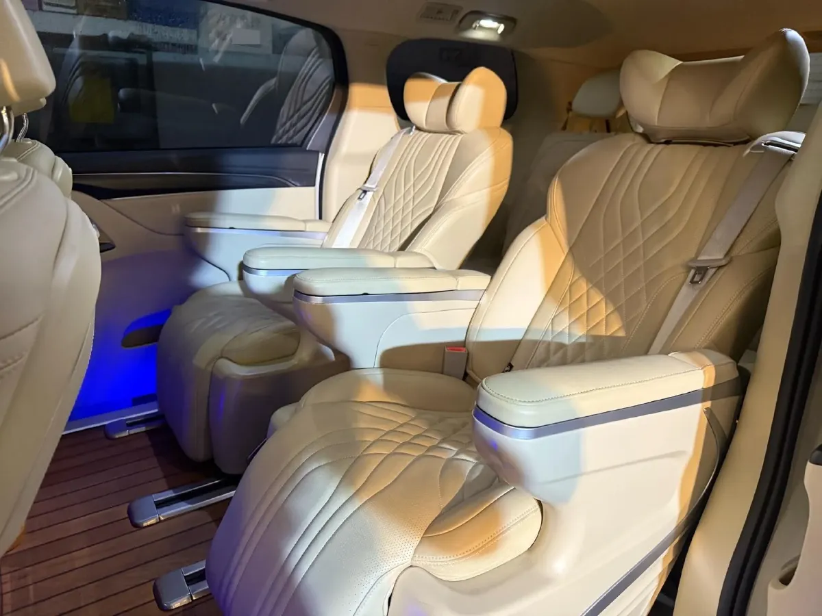 2022 Buick GL8 2.0T 237HP L4 9AT,autocango,china used car exporter,china ev exporter,chinese used car exporter,chinese used ev exporter