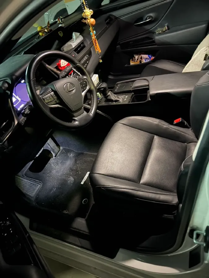 2020 Lexus ES 2.5L 178HP L4 E-CVT Hybrid,autocango,china used car exporter,china ev exporter,chinese used car exporter,chinese used ev exporter