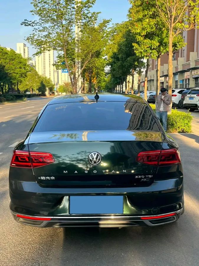 2020 Volkswagen Magotan 2.0T 186HP L4 7DCT,autocango,china used car exporter,china ev exporter,chinese used car exporter,chinese used ev exporter