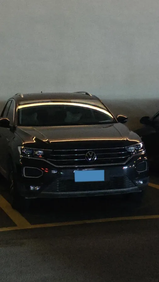 2021 Volkswagen T-Roc 1.4T 150HP L4 7DCT,autocango,china used car exporter,china ev exporter,chinese used car exporter,chinese used ev exporter